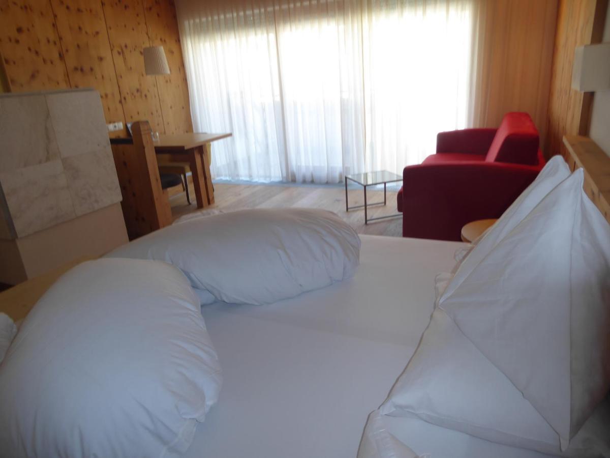 Sporthotel Rasen Rasùn di Sotto Dış mekan fotoğraf