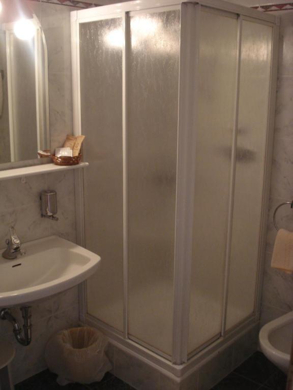 Sporthotel Rasen Rasùn di Sotto Dış mekan fotoğraf